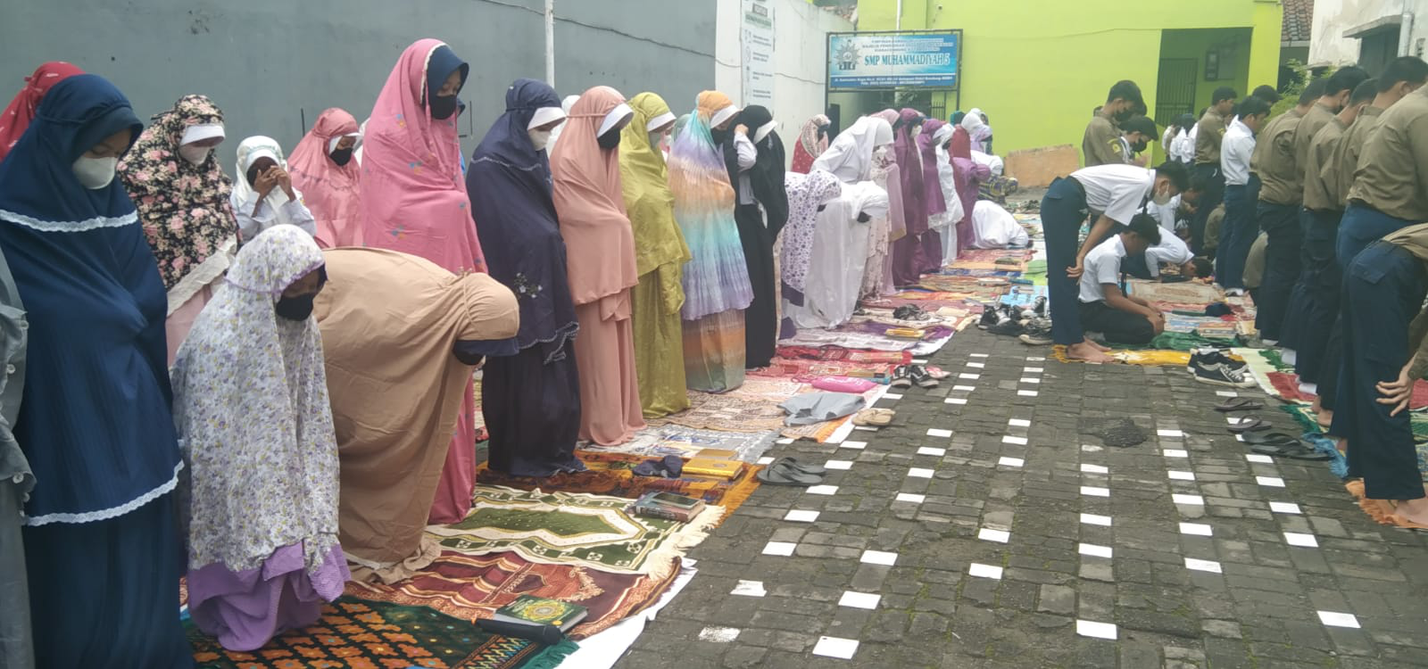 Sholat_Jamaah.png